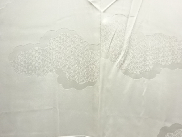  未使用品　雲に古典柄模様織り出し長襦袢